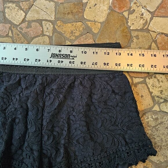 Papaya Black Lace Mini Shorts with Elastic Waistband, Size Medium - Picture 6 of 9